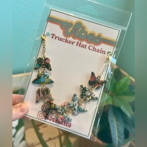 Floral Butterfly Trucker Hat Chain 🦋